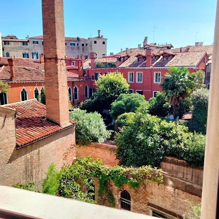 Pensjonat Casanova Hideaway 3*